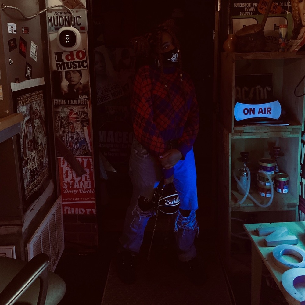 Meet your Posher, Jada